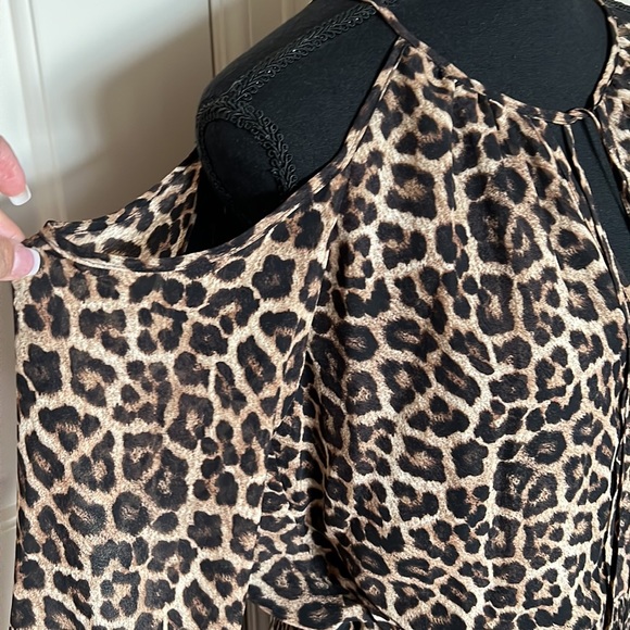 Michael Kors cold shoulder leopard print pleated dress - Picture 4 of 6